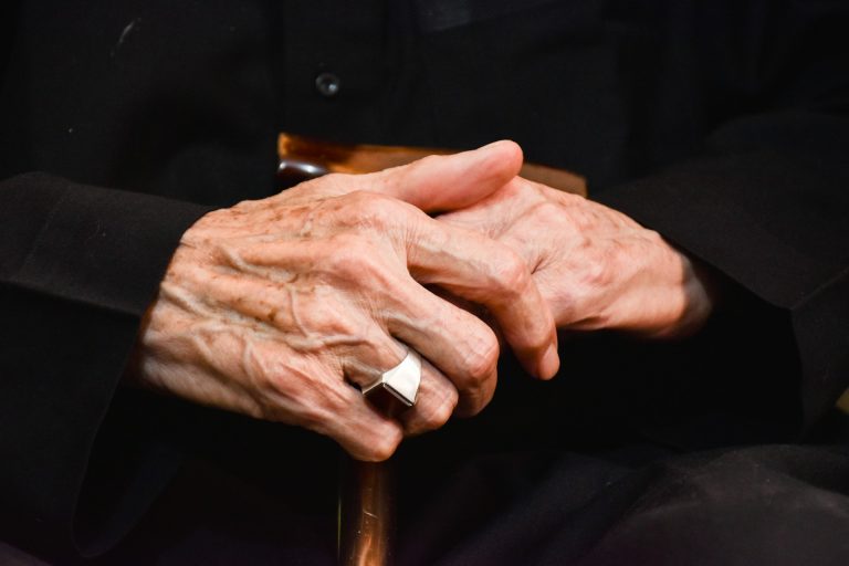Mantelzorg, meer dan liefde…